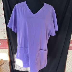 Women's V-Neck Medical Scrub Top in Lavender - 2X